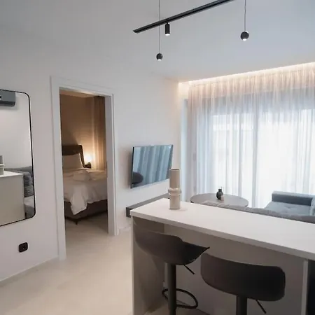 Id Residences 303