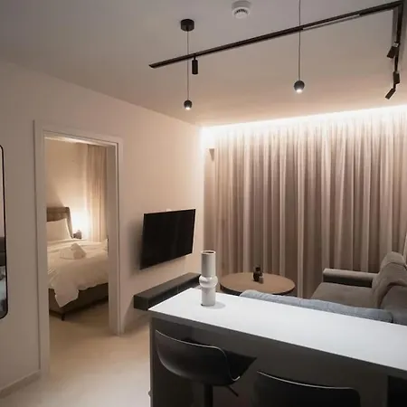 Id Residences 303 *